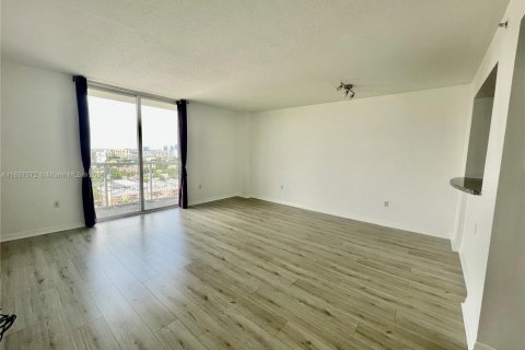 Снять в аренду кондоминиум в Майами, Флорида 1 спальня, 66.52м2, № 1949392 - фото 5