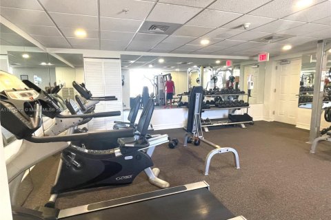 Снять в аренду кондоминиум в Майами, Флорида 1 спальня, 66.52м2, № 1949392 - фото 28