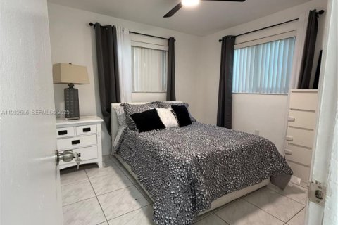 Снять в аренду виллу или дом в Мирамар, Флорида 3 спальни, 139.45м2, № 2034823 - фото 13