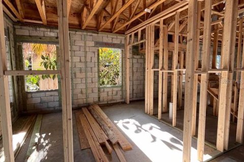Casa en venta en Saint Petersburg, Florida, 3 dormitorios, 259.1 m2 № 2095883 - foto 6