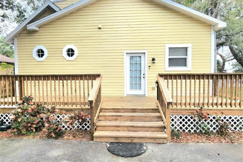 House in Sanford, Florida 4 bedrooms, 167.41 sq.m. № 1523306 - photo 27
