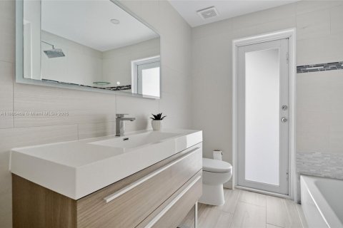 Villa ou maison à vendre à Sunrise, Floride: 4 chambres, 164.25 m2 № 1931676 - photo 26