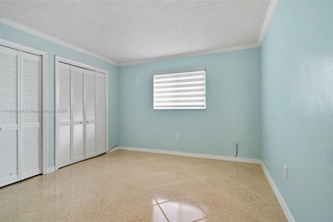 Villa ou maison à vendre à Sunrise, Floride: 4 chambres, 164.25 m2 № 1931676 - photo 27