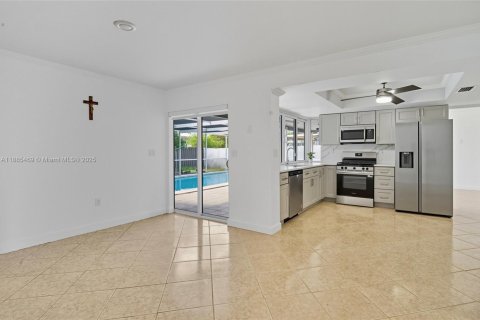 Villa ou maison à vendre à Sunrise, Floride: 4 chambres, 164.25 m2 № 1931676 - photo 10