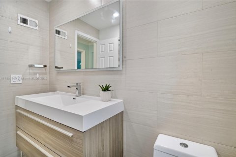 Villa ou maison à vendre à Sunrise, Floride: 4 chambres, 164.25 m2 № 1931676 - photo 25