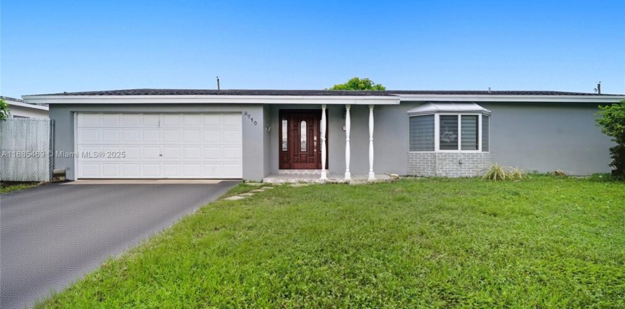 Villa ou maison à Sunrise, Floride 4 chambres, 164.25 m2 № 1931676