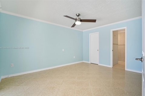 Villa ou maison à vendre à Sunrise, Floride: 4 chambres, 164.25 m2 № 1931676 - photo 14