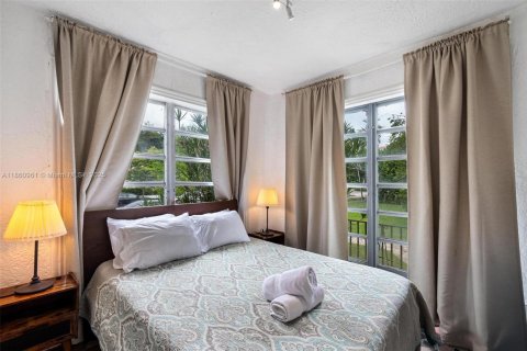 Appartement à louer à Coral Gables, Floride: 2 chambres, 74.32 m2 № 1889253 - photo 14