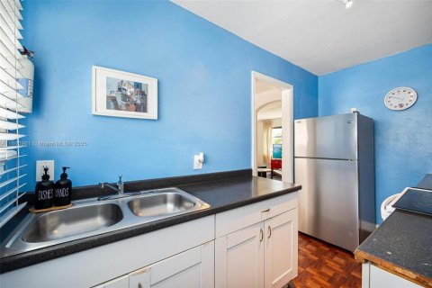 Appartement à louer à Coral Gables, Floride: 2 chambres, 74.32 m2 № 1889253 - photo 20