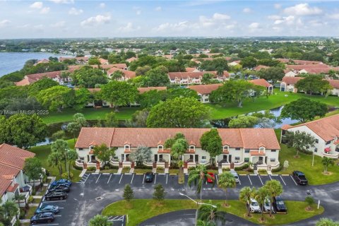 Copropriété à vendre à Deerfield Beach, Floride: 2 chambres, 102.19 m2 № 1968699 - photo 24