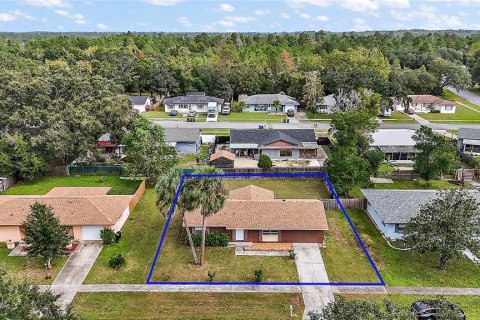 House in Ocala, Florida 2 bedrooms, 106.09 sq.m. № 1435692 - photo 4