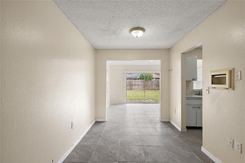 House in Ocala, Florida 2 bedrooms, 106.09 sq.m. № 1435692 - photo 13