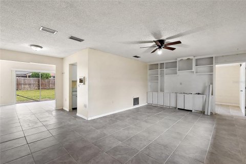 House in Ocala, Florida 2 bedrooms, 106.09 sq.m. № 1435692 - photo 9