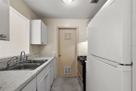 House in Ocala, Florida 2 bedrooms, 106.09 sq.m. № 1435692 - photo 18