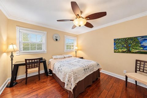 House in Tampa, Florida 5 bedrooms, 512.82 sq.m. № 2398363 - photo 19
