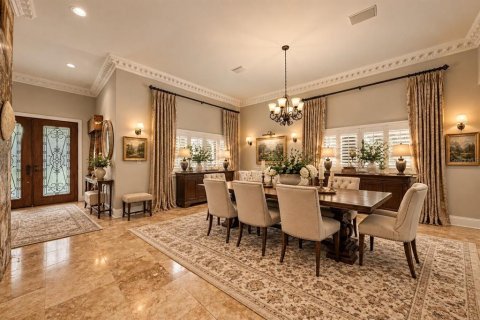House in Tampa, Florida 5 bedrooms, 512.82 sq.m. № 2398363 - photo 12