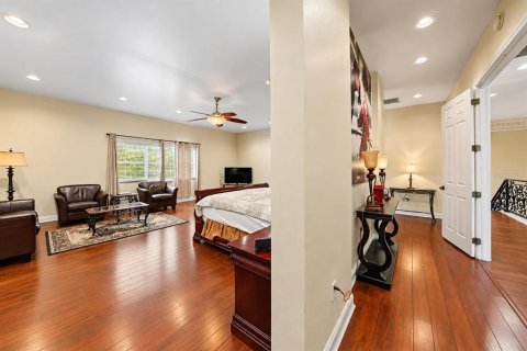 House in Tampa, Florida 5 bedrooms, 512.82 sq.m. № 2398363 - photo 27