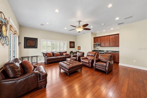 House in Tampa, Florida 5 bedrooms, 512.82 sq.m. № 2398363 - photo 22