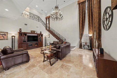 House in Tampa, Florida 5 bedrooms, 512.82 sq.m. № 2398363 - photo 7
