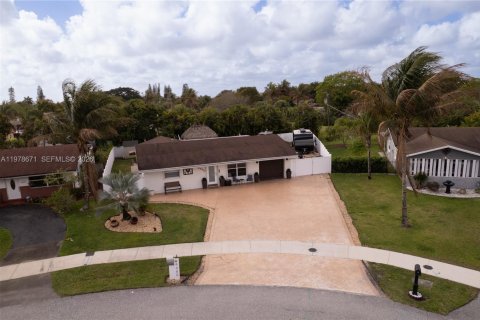 Casa en venta en North Lauderdale, Florida, 3 dormitorios, 145.86 m2 № 2045757 - foto 4