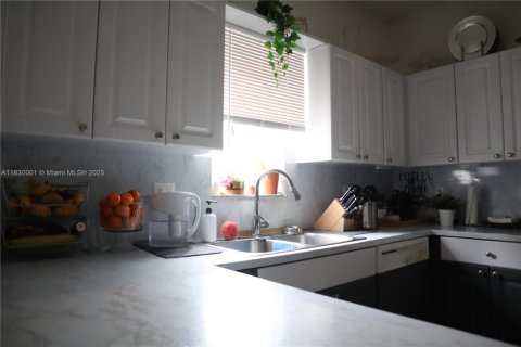 House in Homestead, Florida 3 bedrooms, 178.28 sq.m. № 1809833 - photo 7