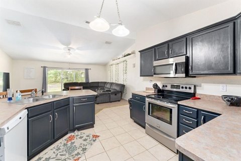 House in Ocala, Florida 3 bedrooms, 168.9 sq.m. № 1807014 - photo 15