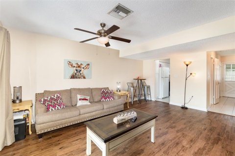 Condominio en venta en Leesburg, Florida, 2 dormitorios, 86.4 m2 № 1855871 - foto 4