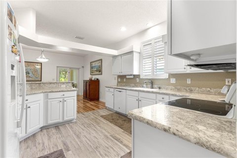 House in Leesburg, Florida 3 bedrooms, 180.23 sq.m. № 1876685 - photo 5