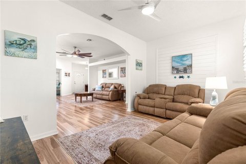 House in Leesburg, Florida 3 bedrooms, 180.23 sq.m. № 1876685 - photo 21
