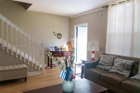 Copropriété à vendre à Miami, Floride: 2 chambres, 111.48 m2 № 2052498 - photo 9