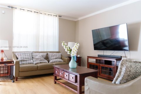 Copropriété à vendre à Miami, Floride: 2 chambres, 111.48 m2 № 2052498 - photo 8