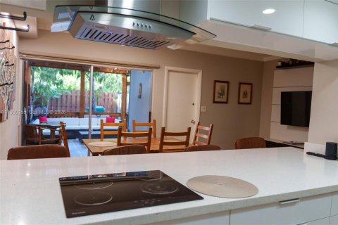 Copropriété à vendre à Miami, Floride: 2 chambres, 111.48 m2 № 2052498 - photo 18