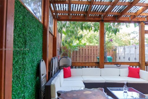 Copropriété à vendre à Miami, Floride: 2 chambres, 111.48 m2 № 2052498 - photo 26