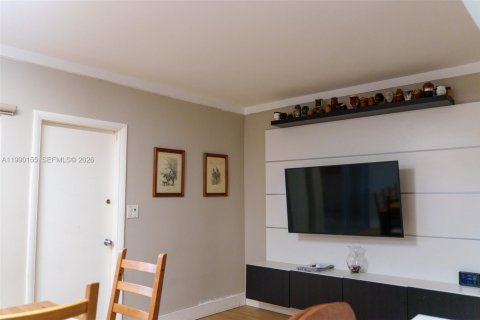 Copropriété à vendre à Miami, Floride: 2 chambres, 111.48 m2 № 2052498 - photo 22