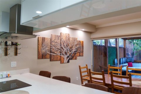 Copropriété à vendre à Miami, Floride: 2 chambres, 111.48 m2 № 2052498 - photo 17