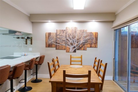 Copropriété à vendre à Miami, Floride: 2 chambres, 111.48 m2 № 2052498 - photo 15