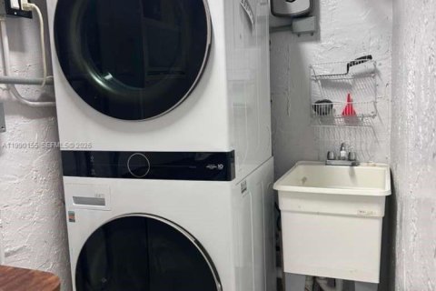 Copropriété à vendre à Miami, Floride: 2 chambres, 111.48 m2 № 2052498 - photo 24