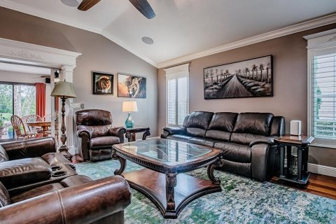 House in The Villages, Florida 3 bedrooms, 190.45 sq.m. № 1848732 - photo 19