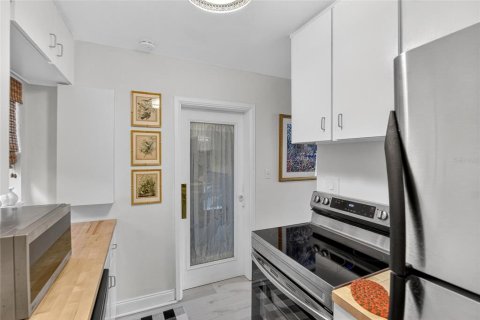 Casa en venta en Tampa, Florida, 3 dormitorios, 87.33 m2 № 1856335 - foto 14