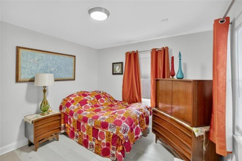 Casa en venta en Tampa, Florida, 3 dormitorios, 87.33 m2 № 1856335 - foto 18