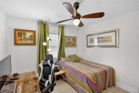 Casa en venta en Tampa, Florida, 3 dormitorios, 87.33 m2 № 1856335 - foto 22