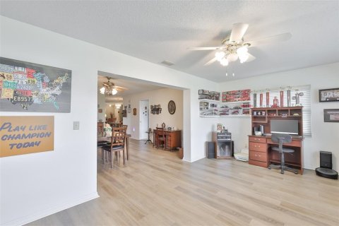 House in Sun City Center, Florida 2 bedrooms, 163.14 sq.m. № 2223556 - photo 21