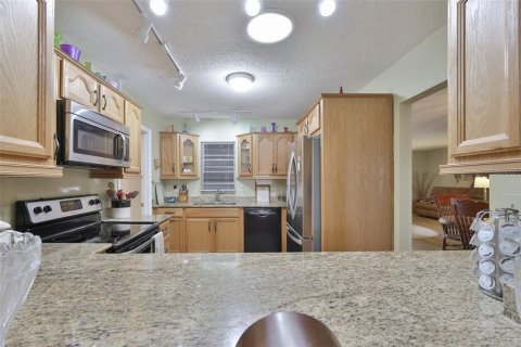 House in Sun City Center, Florida 2 bedrooms, 163.14 sq.m. № 2223556 - photo 11