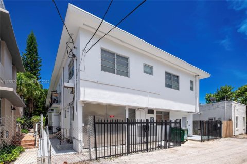 Commercial property in Miami Beach, Florida № 1937792 - photo 5