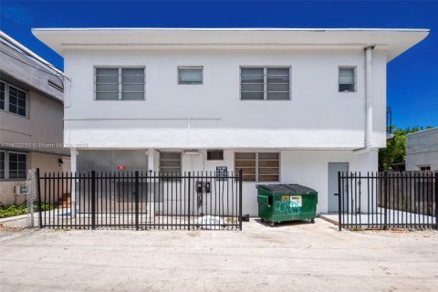 Propiedad comercial en venta en Miami Beach, Florida № 1937792 - foto 6
