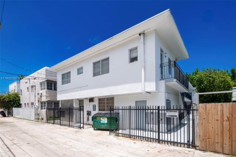Commercial property in Miami Beach, Florida № 1937792 - photo 7