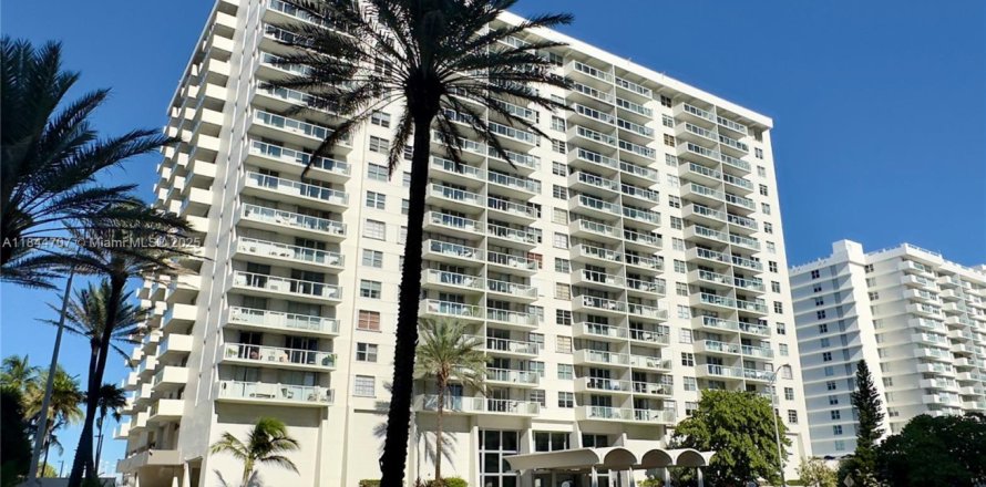 Condo à Miami Beach, Floride, 1 chambre № 1839762