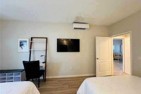 Condo in Bradenton, Florida, 2 bedrooms  № 1426210 - photo 15