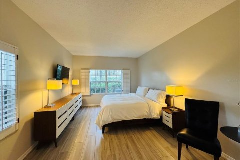 Condo in Bradenton, Florida, 2 bedrooms  № 1426210 - photo 12