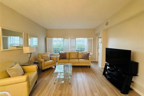 Condo in Bradenton, Florida, 2 bedrooms  № 1426210 - photo 5